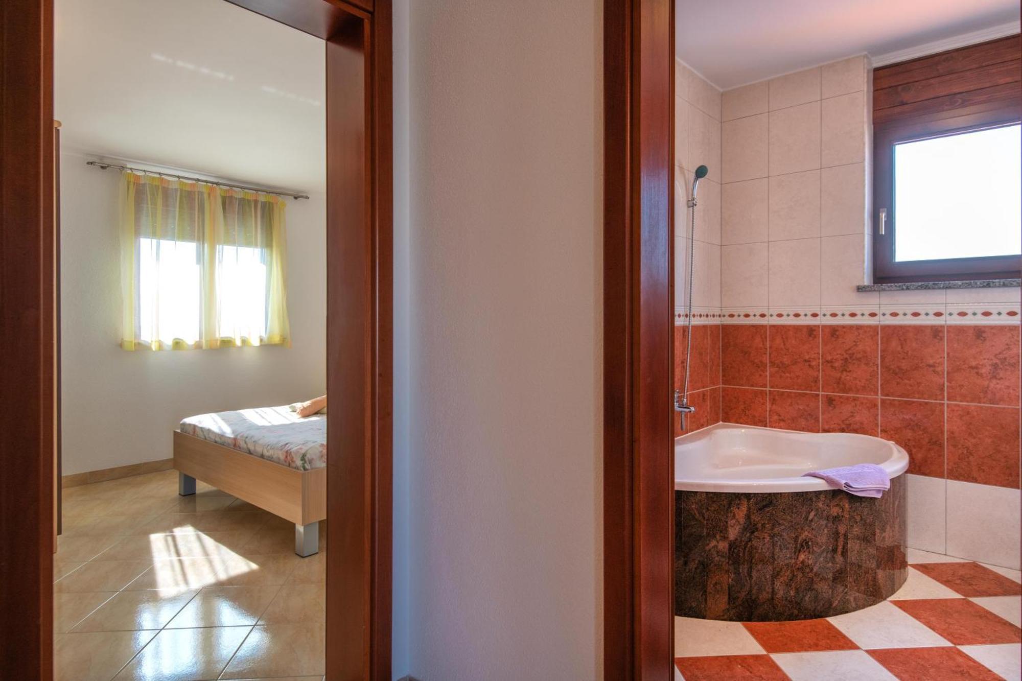 Ferienhaus Joy Ližnjan Extérieur photo